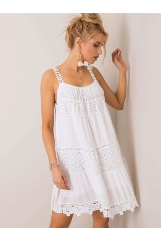 Balta patogi suknelė su nėrinių detalėmis-TW-SK-BI-81593.28