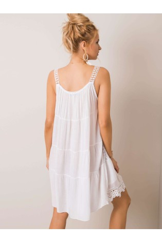 Balta patogi suknelė su nėrinių detalėmis-TW-SK-BI-81593.28