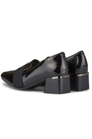 Elegantiški juodi lakuotos odos batai moterims-230033B-LA