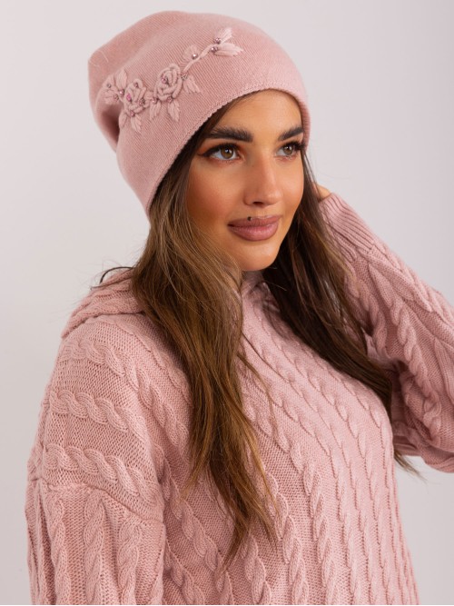Rožinė moteriška žieminė kepurė su siuvinėtomis gėlėmis-AT-CZ-2329.76