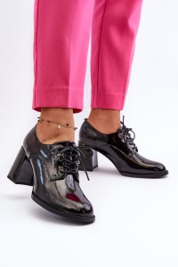 Moteriški juodi natūralios odos lakiniai batai ant kulno-63510 BK PT