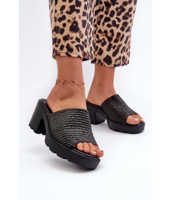 Moteriški sandalai su pintomis detalėmis-24SD98-6989 BLACK